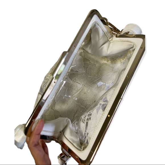 Floral Lace Clear Crossbody Bag - Picture 9 of 13